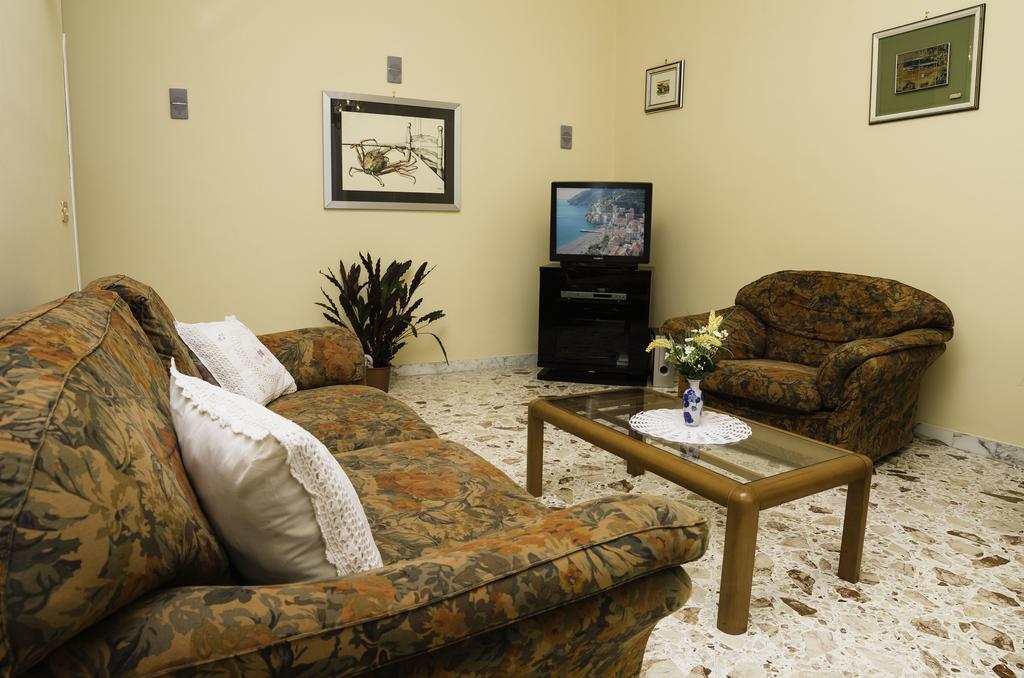 Casa Raffelina Apartment Minori Ruang foto