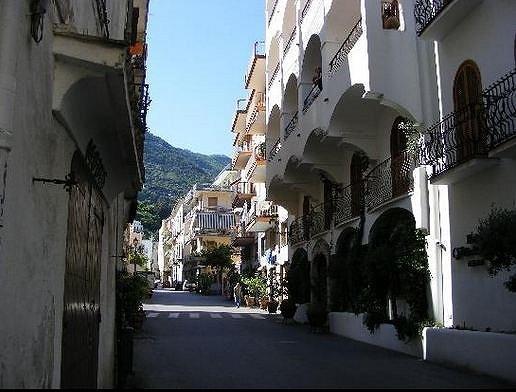Casa Raffelina Apartment Minori Bagian luar foto